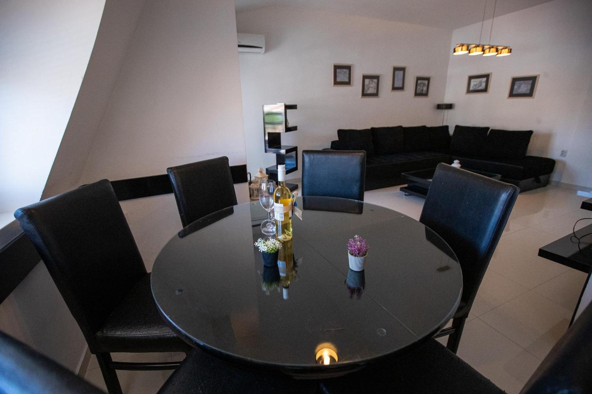 Lake View Double Balcony City Center Apartment In Ohrid Exterior foto